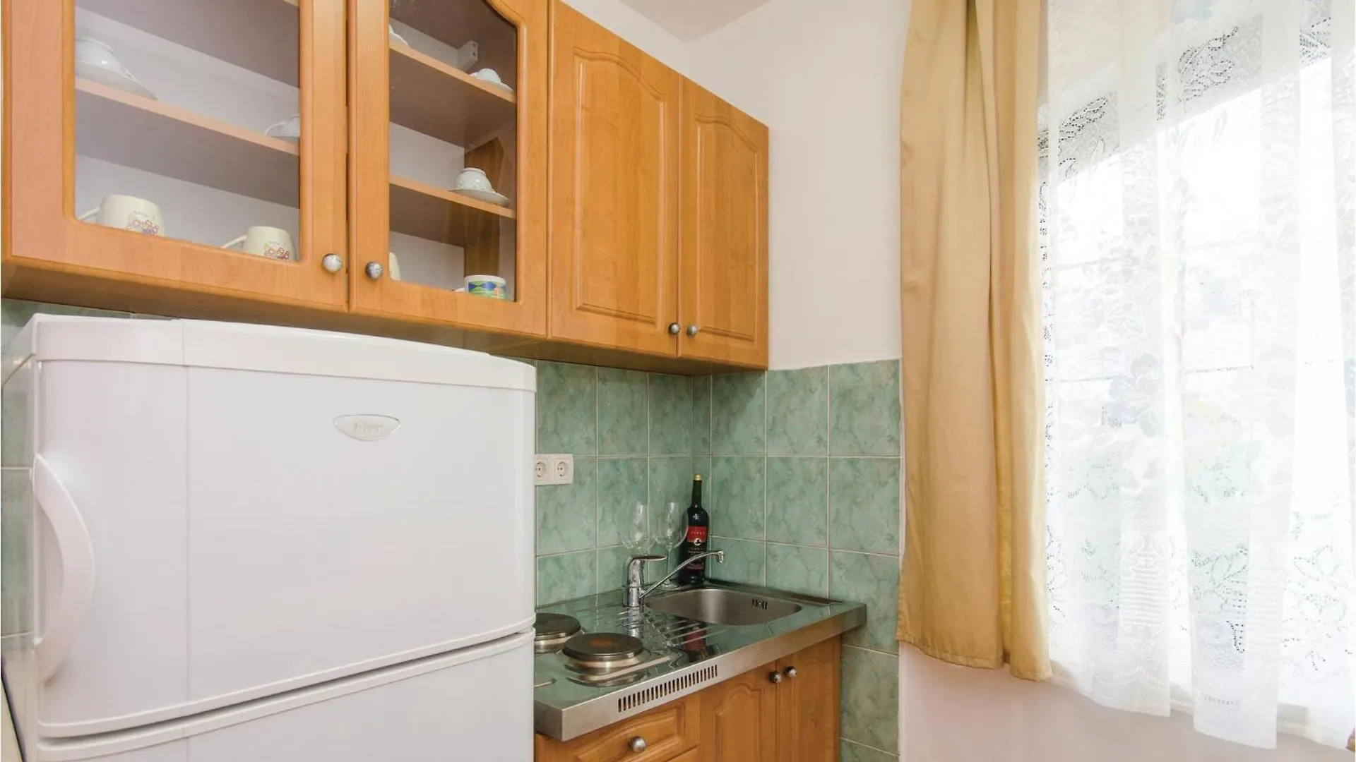 Gorgeous Apartment In Okrug Gornji With Kitchen Trogir Croatia