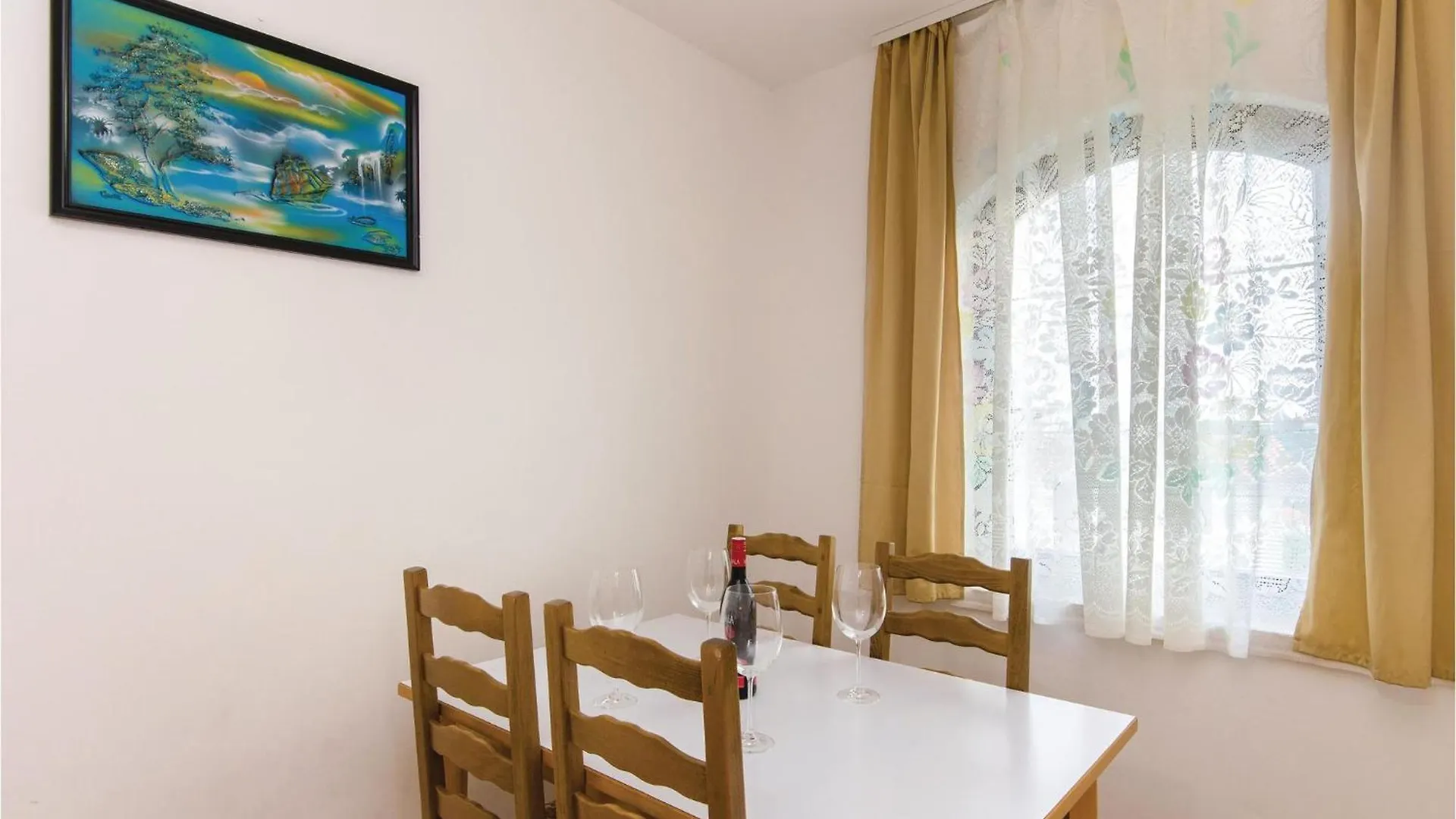 Gorgeous Apartment In Okrug Gornji With Kitchen Τρογκίρ 0*,  Κροατία